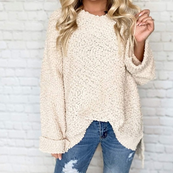 LAST💕 Oversized Taupe Popcorn Knit Pullover - Picture 3 of 8